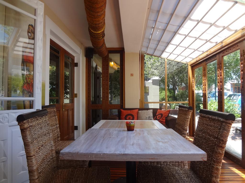 Ikhaya Lodge Кейптаун Екстериор снимка