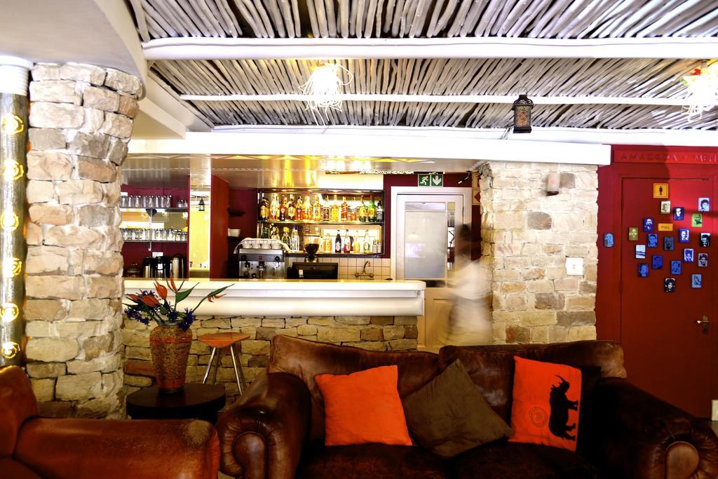 Ikhaya Lodge Кейптаун Екстериор снимка
