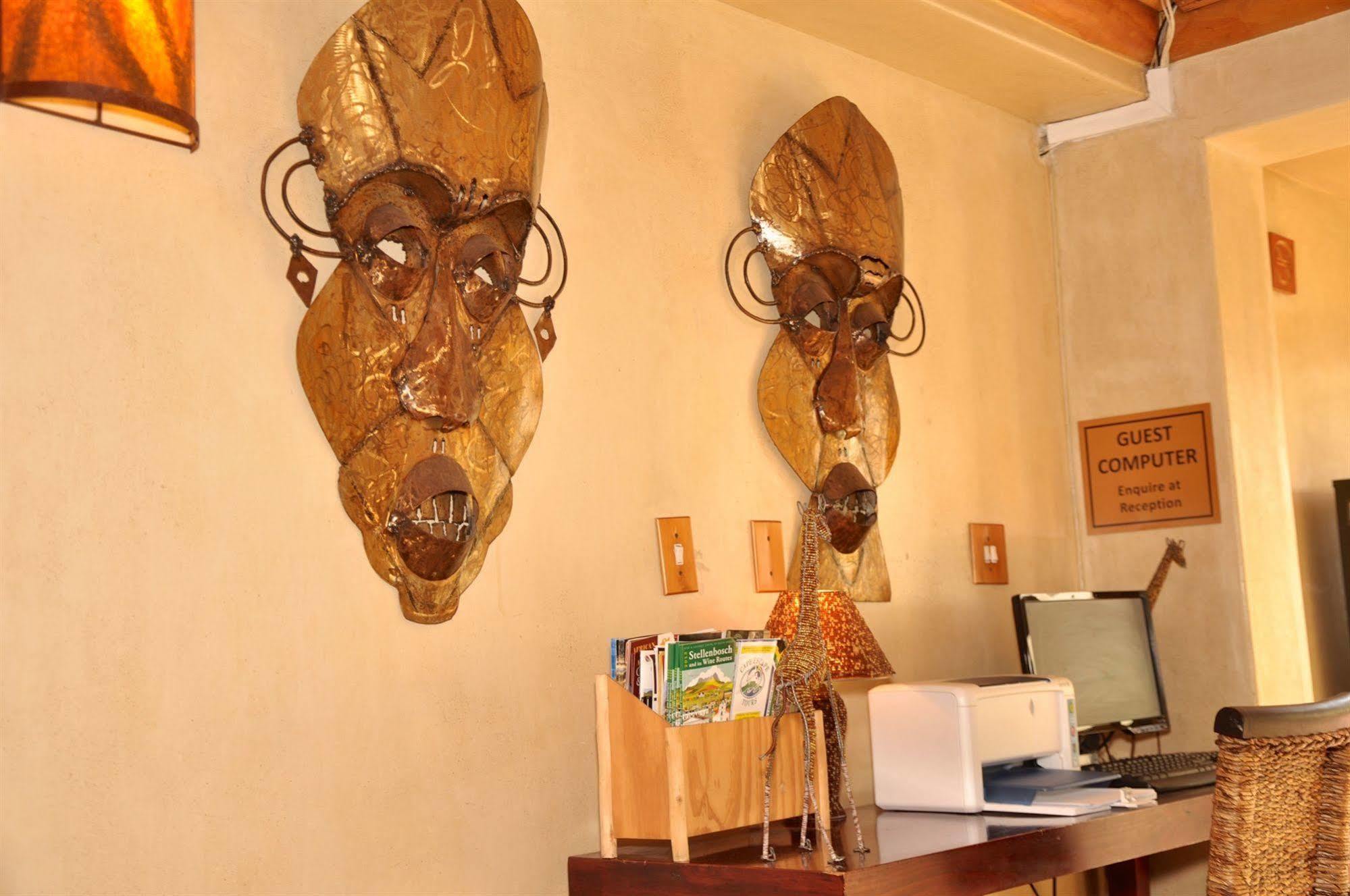 Ikhaya Lodge Кейптаун Екстериор снимка