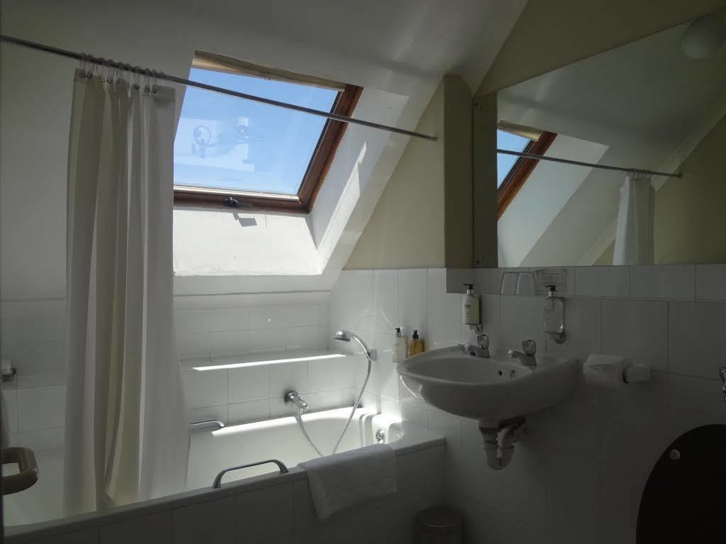 Ikhaya Lodge Кейптаун Екстериор снимка