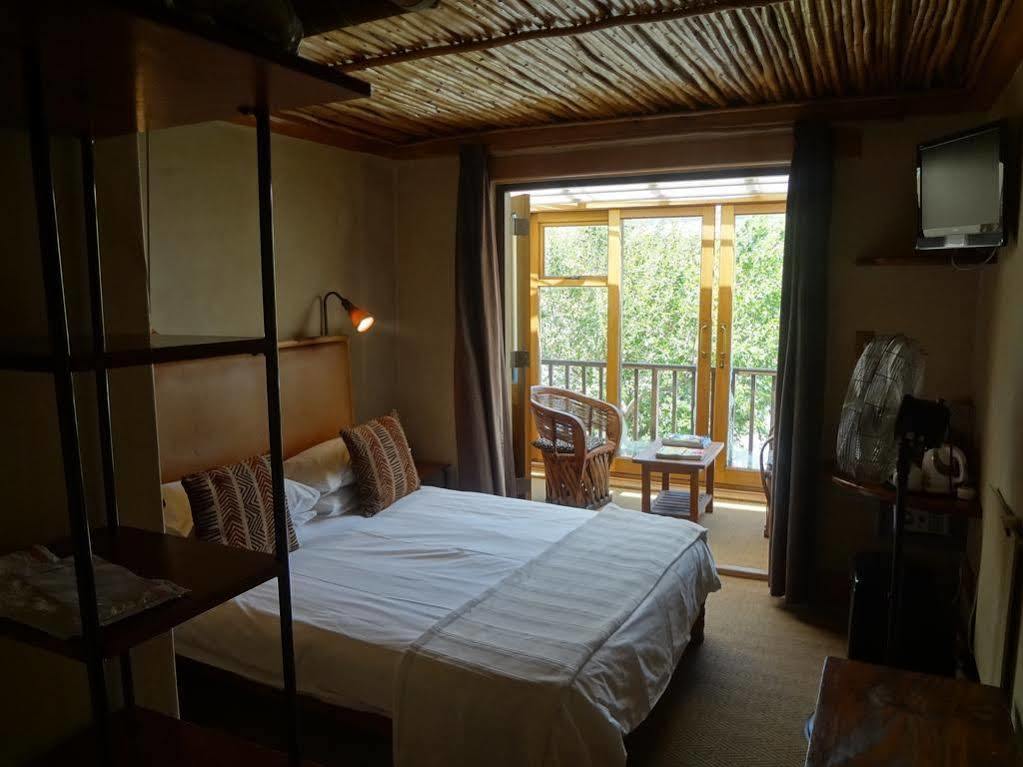 Ikhaya Lodge Кейптаун Екстериор снимка